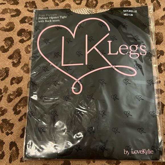 🐷🆕 Love Kylie Back Seam Fishnet Tights - Picture 2 of 10